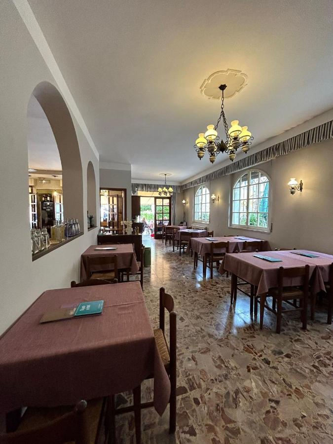 Albergo Da Pina Lazise Bagian luar foto